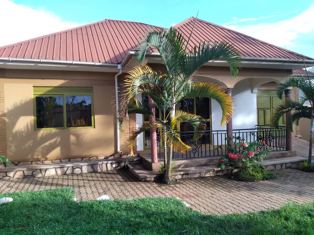 House for sale at Mpererwe  Kitagobwa