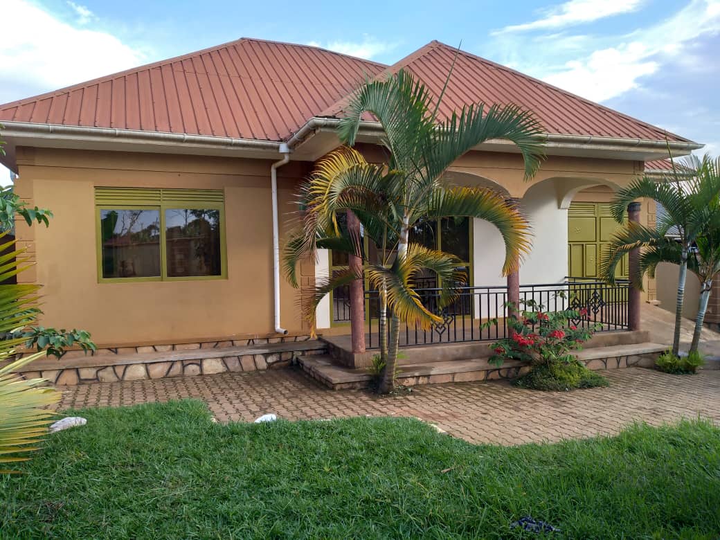 House for sale at Mpererwe  Kitagobwa
