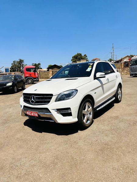 Mercedes Benz ML 350 4matic 2013 model