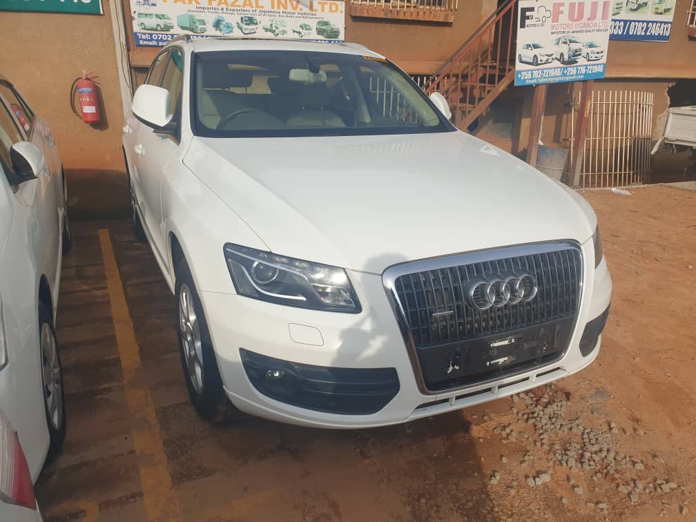 Audi Q5 2011 Model