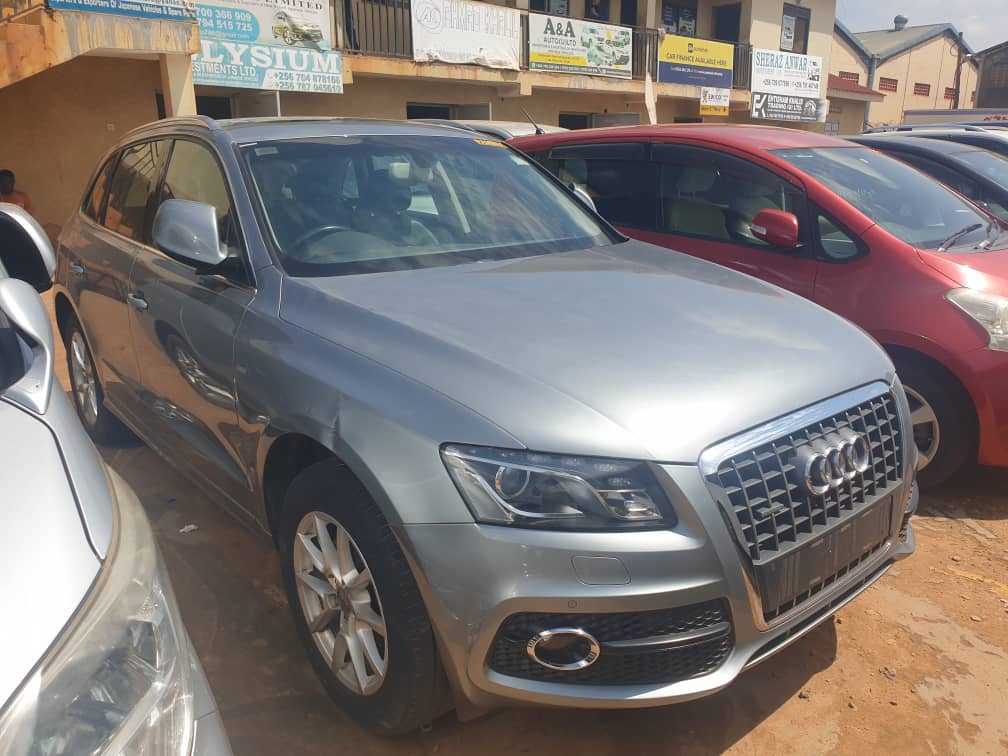 Audi Q5 2011 Model