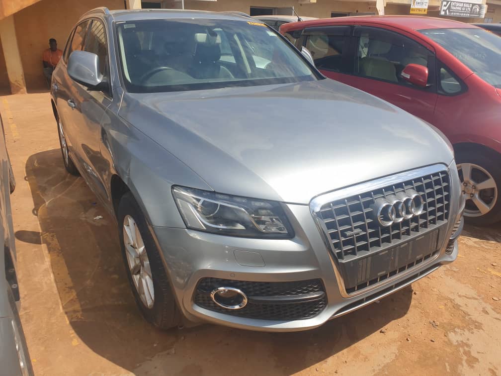 Audi Q5 2011 Model