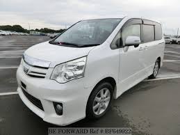 Toyota voxy  2010 model