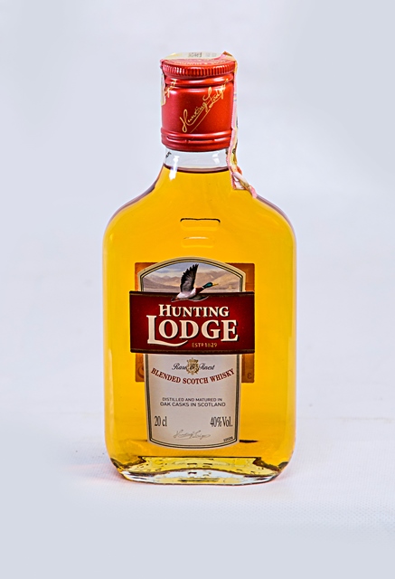 HUNTING LODGE BLENDED SCOTCH WHISKEY 200ML