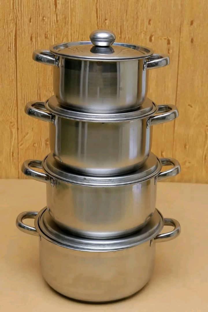 Stainless steel dishes set
