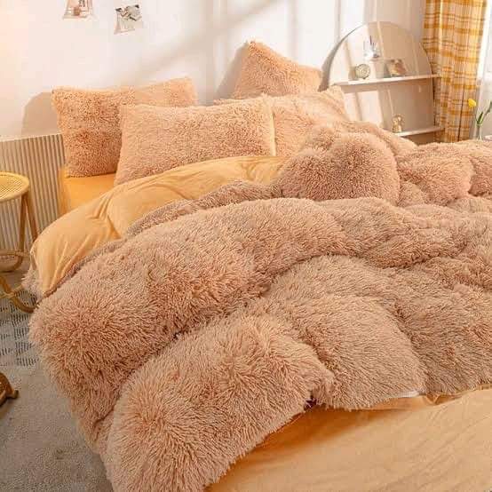 Fluffy Duvets with 2 pillow cases