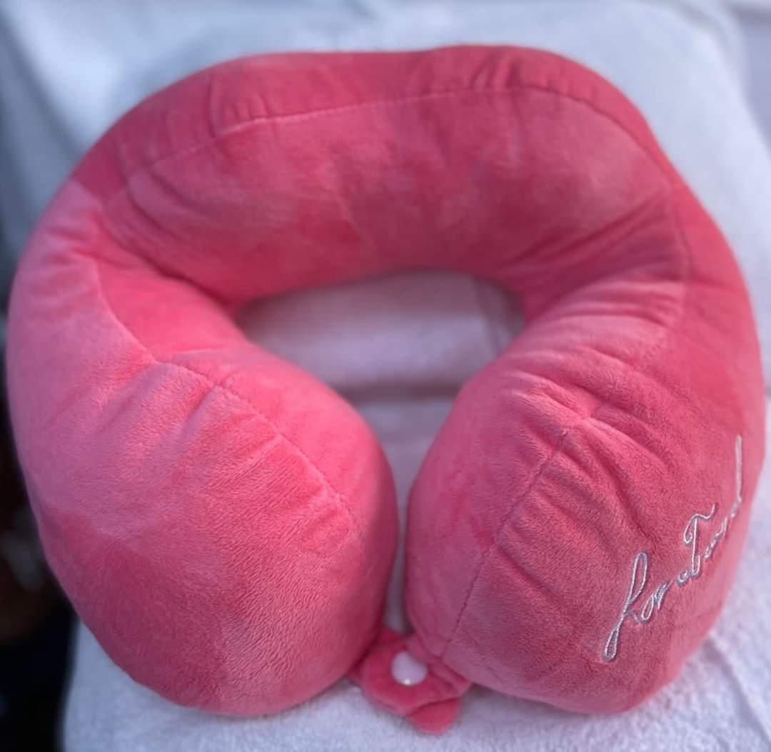 Neck pillows 