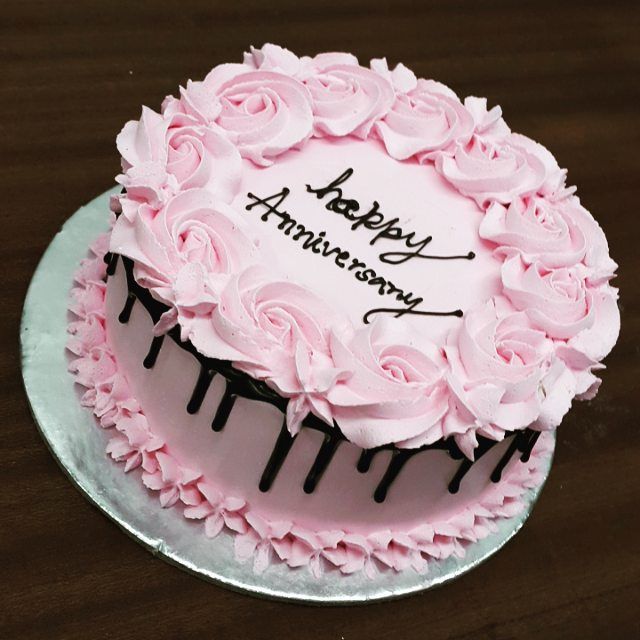 anniversary cake