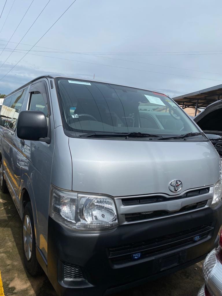 Toyota Hiace 2010 model