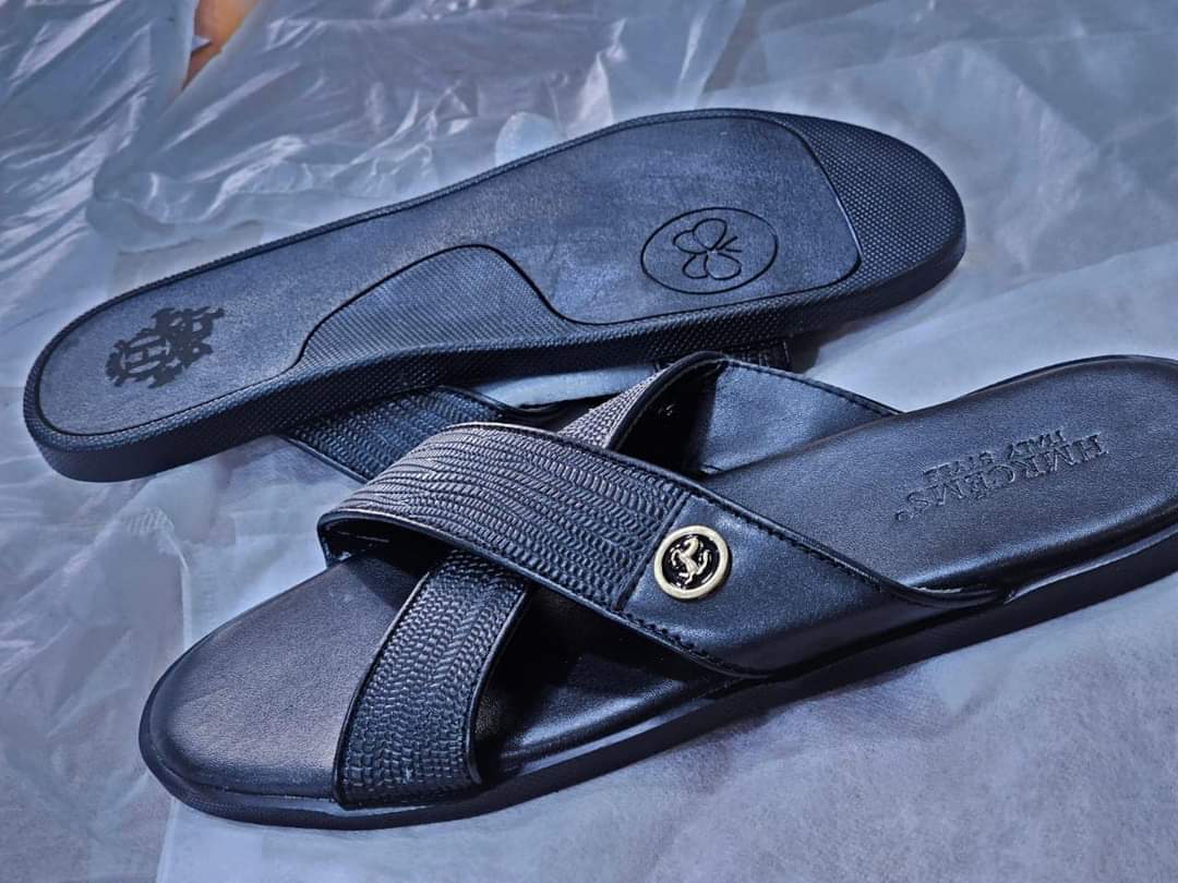 Leather sandles 