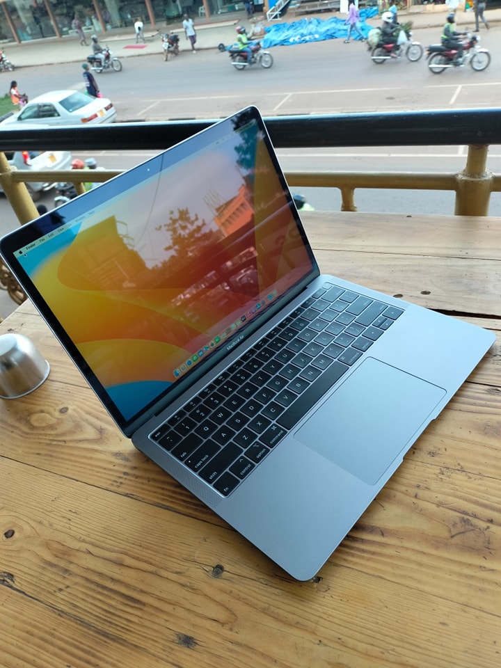 MacBook Air 2019 laptop