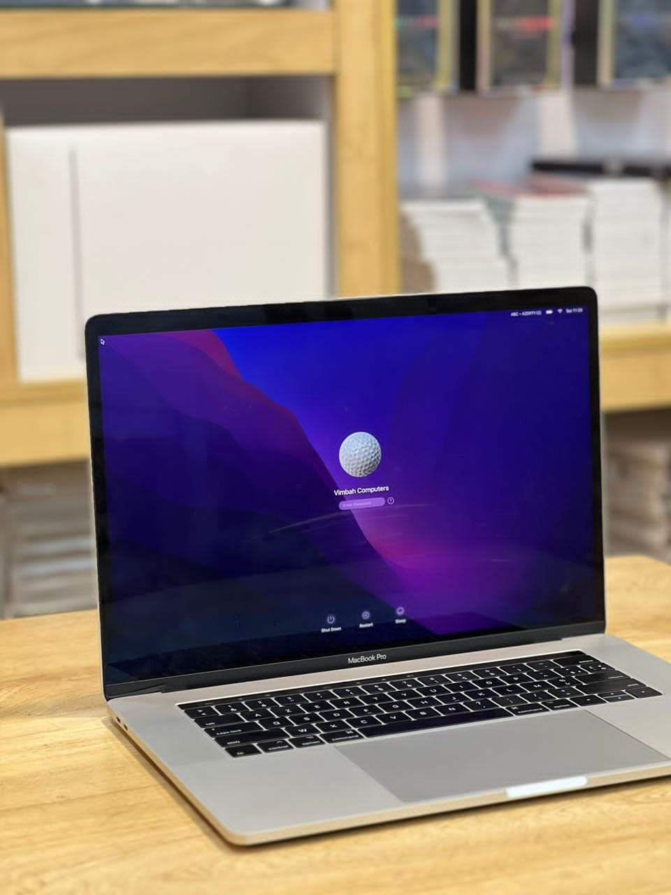MacBook Pro corei9 ,2019 Retina display 16gb ram, 1TB 