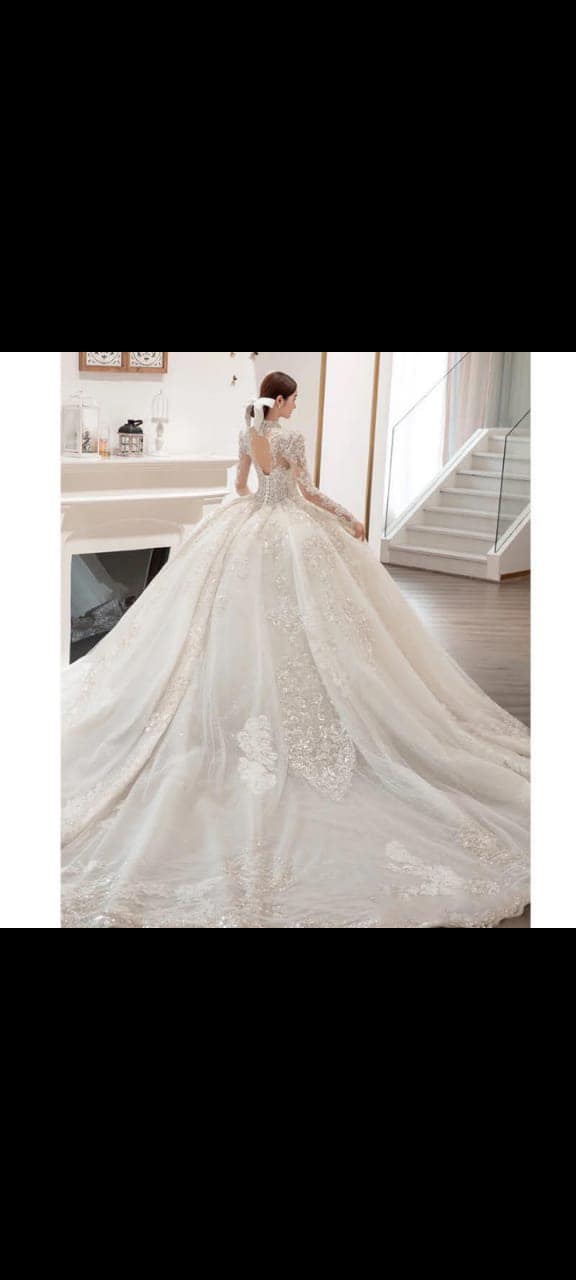 wedding gown for hiring 