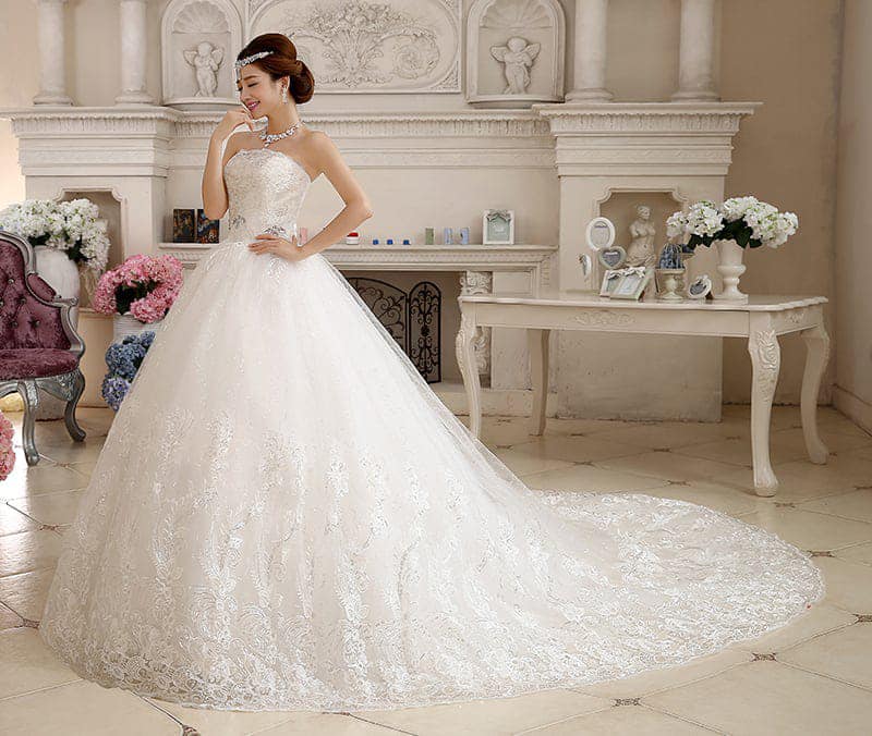 wedding gowns for hire