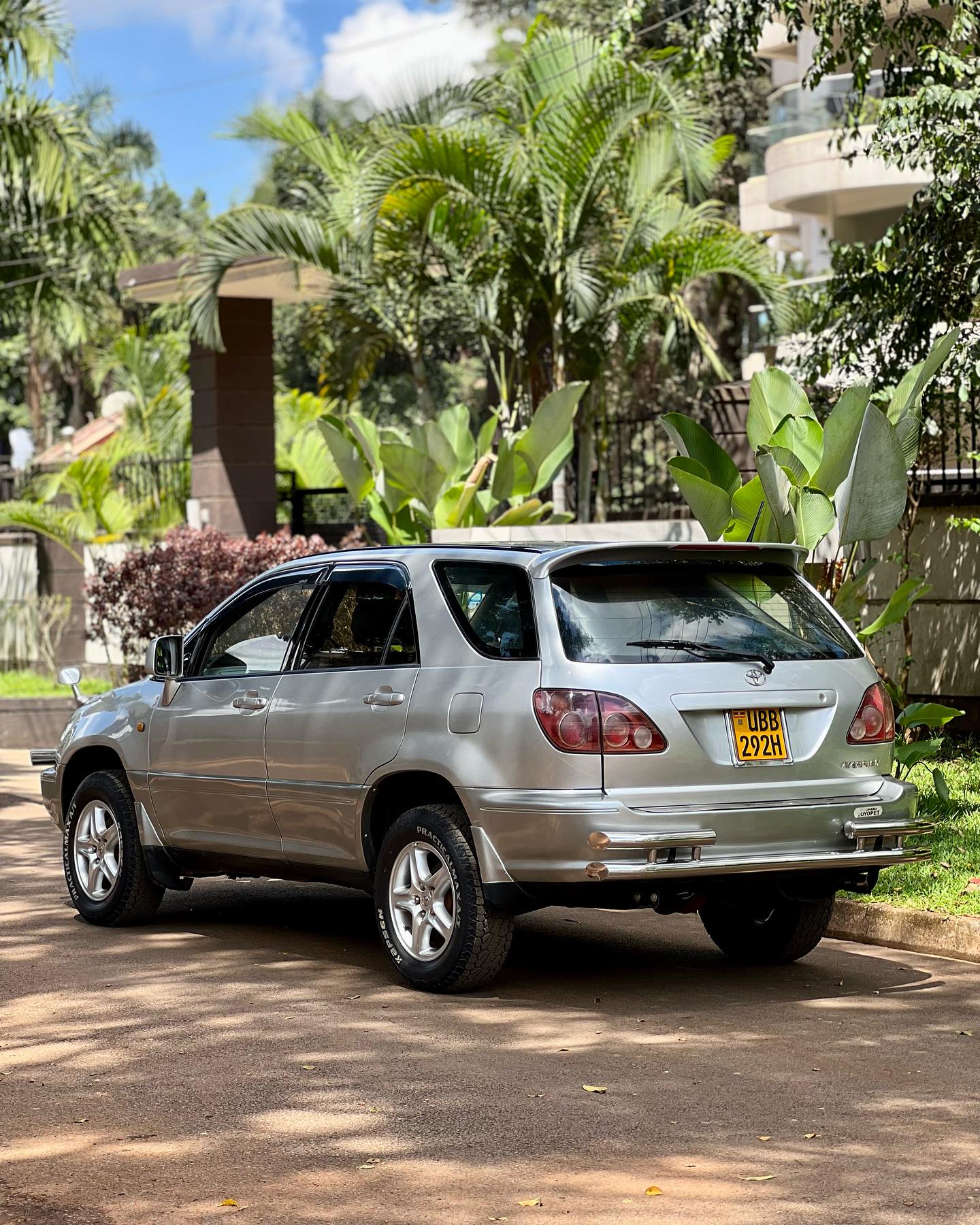 Toyota Harrier 2.2ccs model 2000