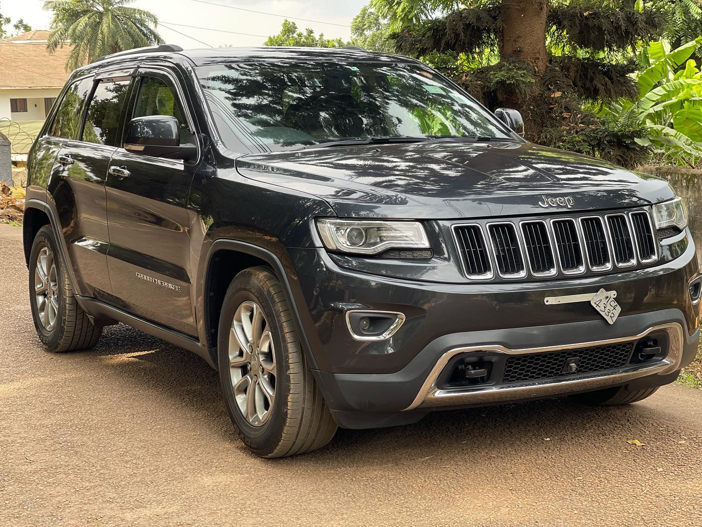 Jeep grand Cherokee limited model 2014