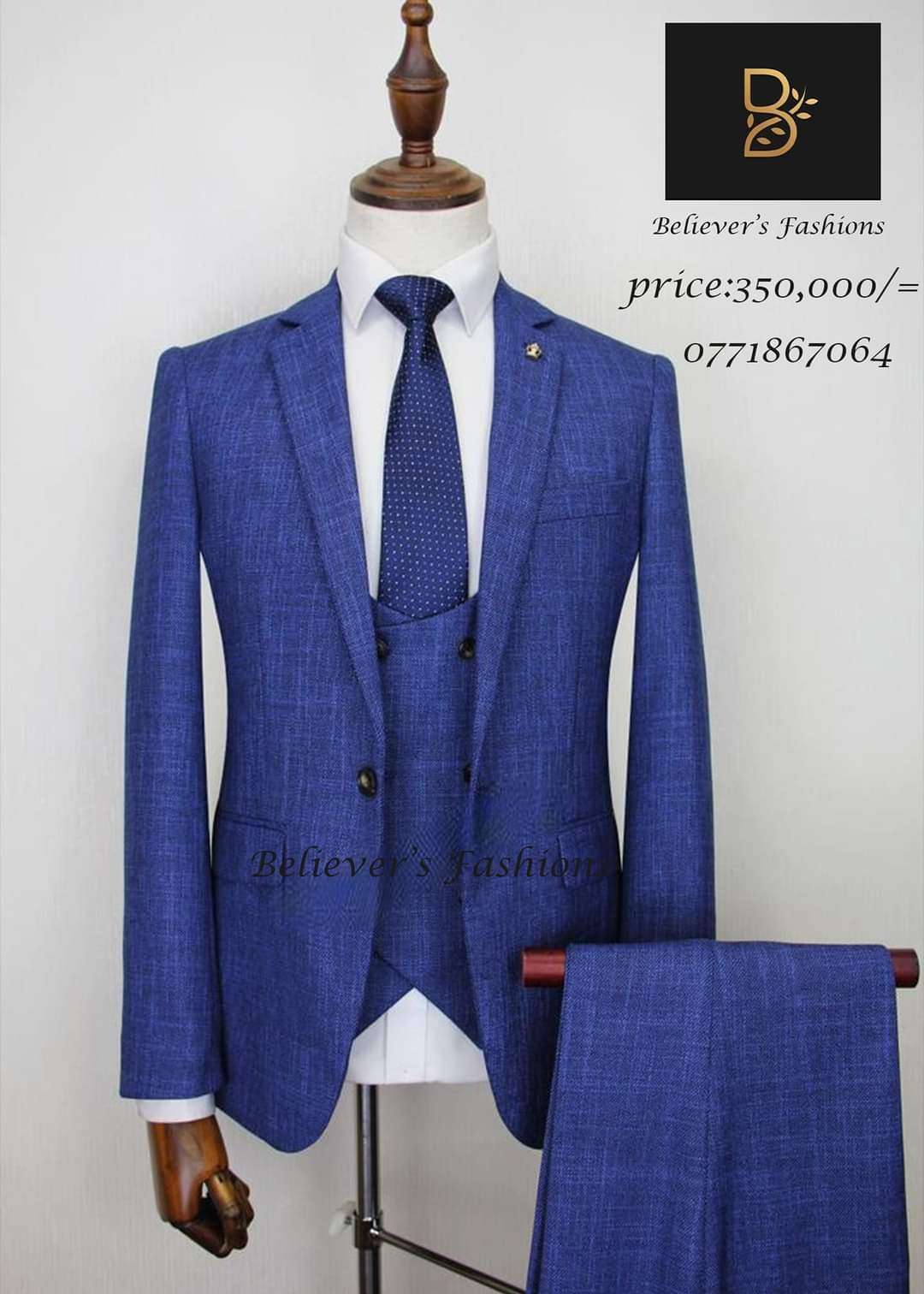 Blue suit for men 