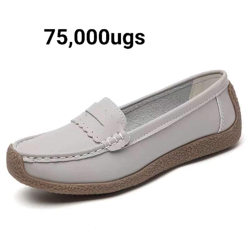 Women classy moccasins 