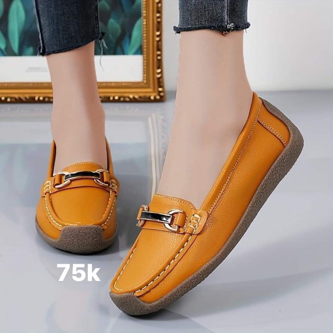 Women classy moccasins 