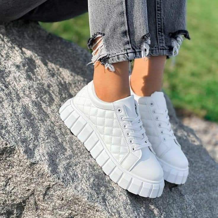 Women desiner sneakers 