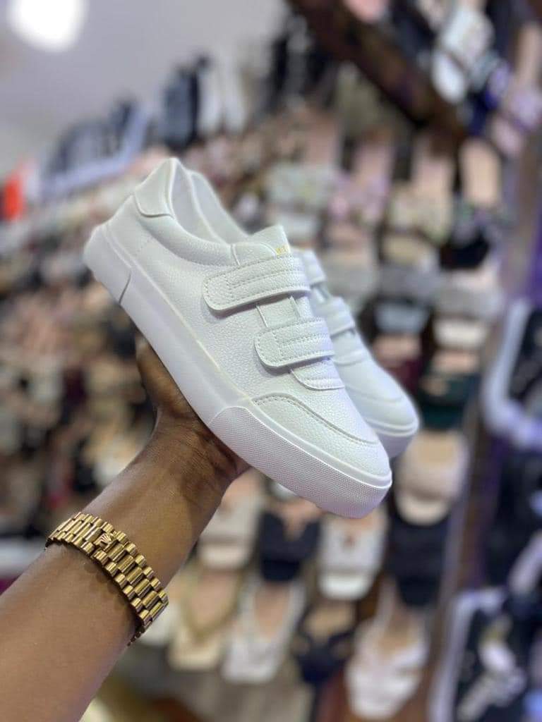 Women white sneakers 