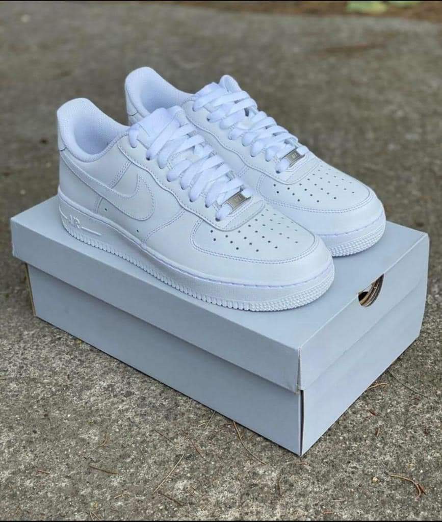 Women white sneakers 