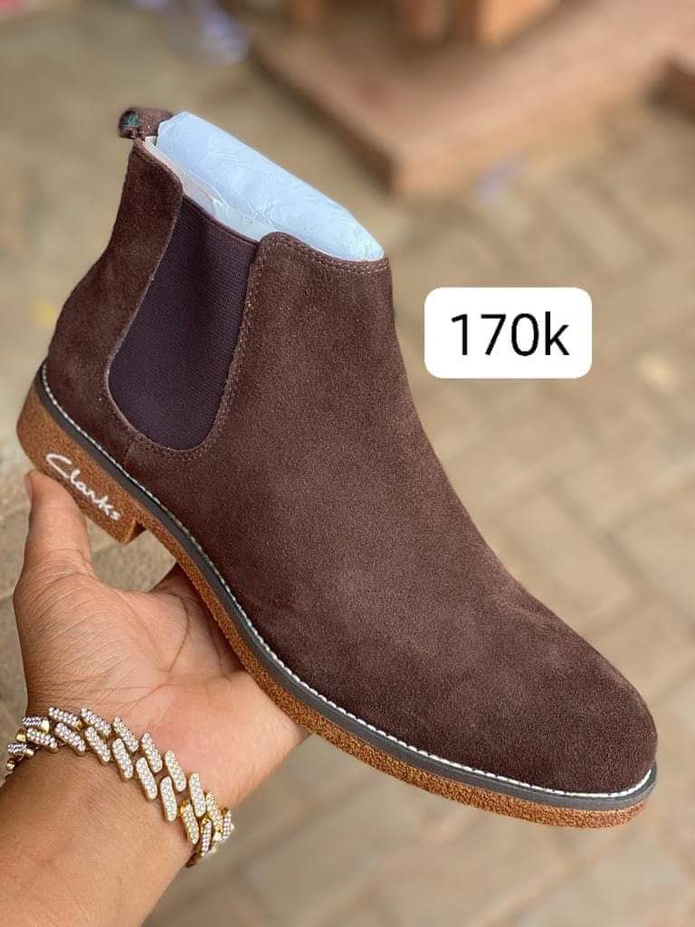 Men swed Clarks 