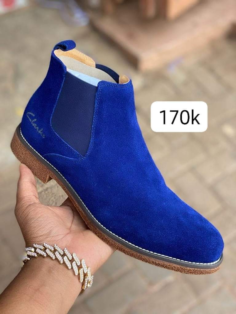 Men swed Clarks 