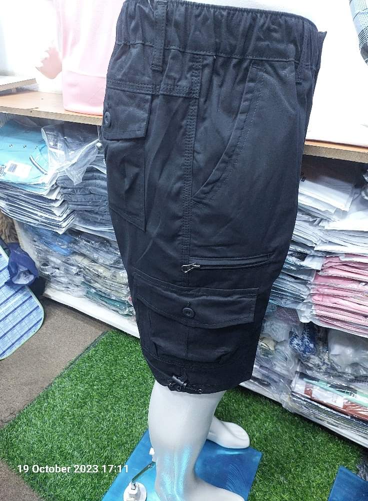 Short cargo pants