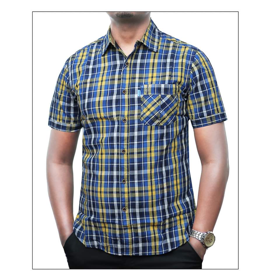 Short sleeve checked shirts