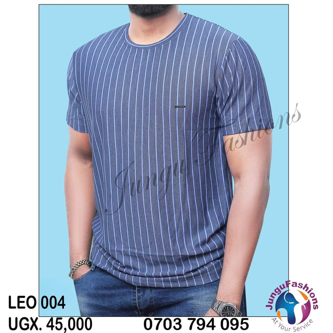 Round neck tshirts with stripes 