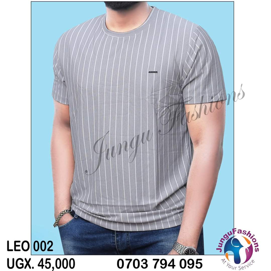 Round neck tshirts with stripes 