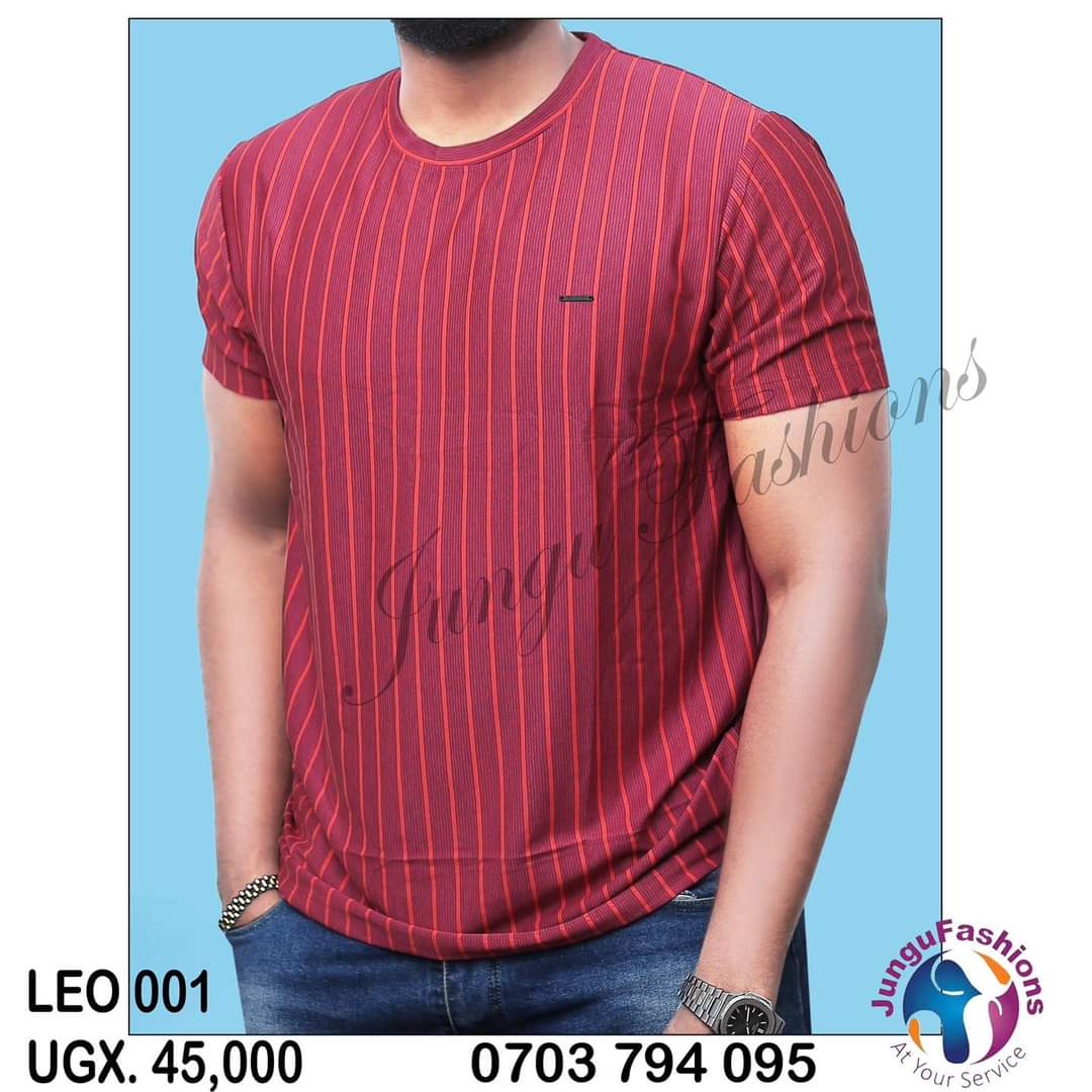 Round neck tshirts with stripes 