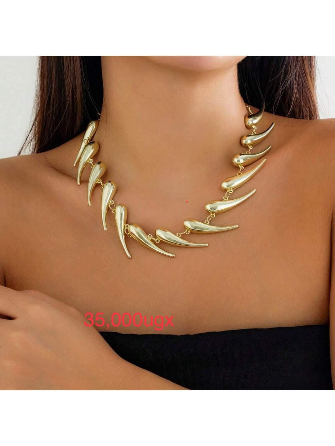 Stylish necklace 