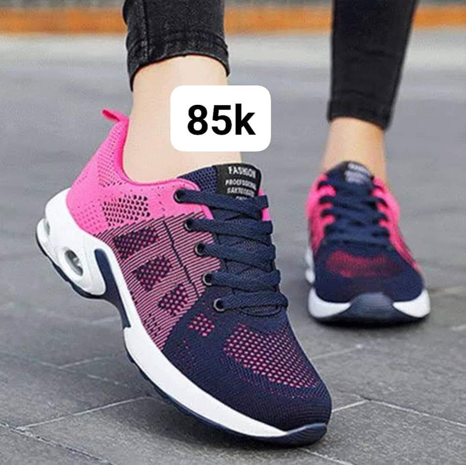 Ladies sneakers 