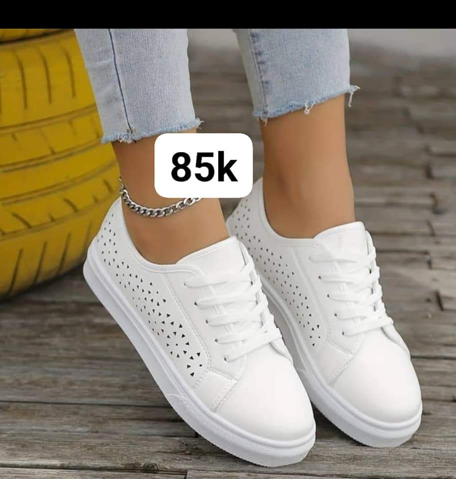 Casual shoes for women 