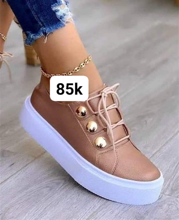 Pretty casual shoes for ladies 