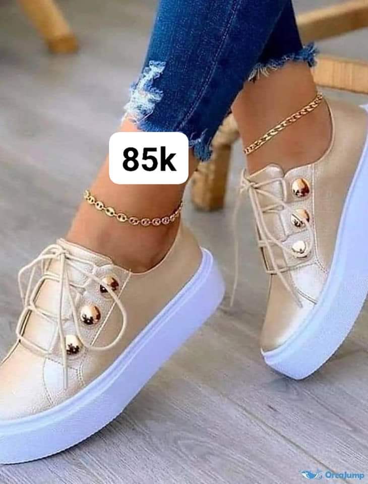 Pretty casual shoes for ladies 