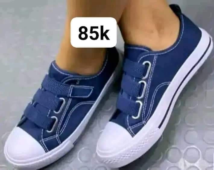 Women casual shoes