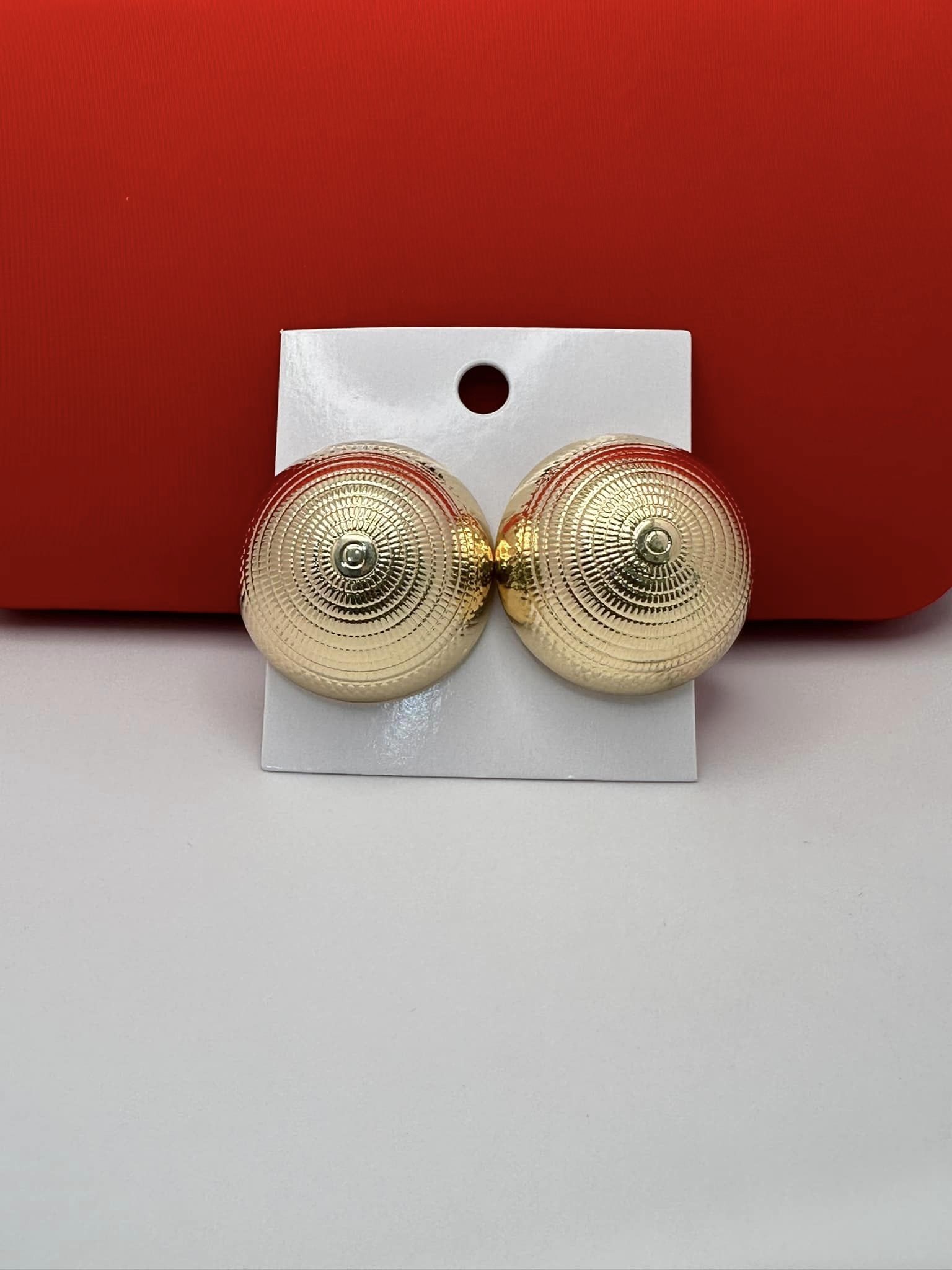 round golden simple earrings