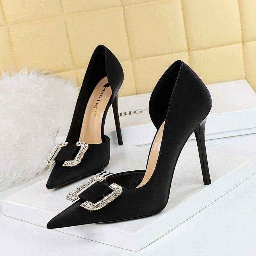 High heel shoes 