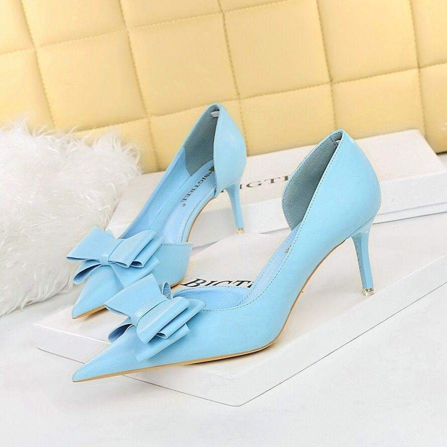 Women classy simple heels