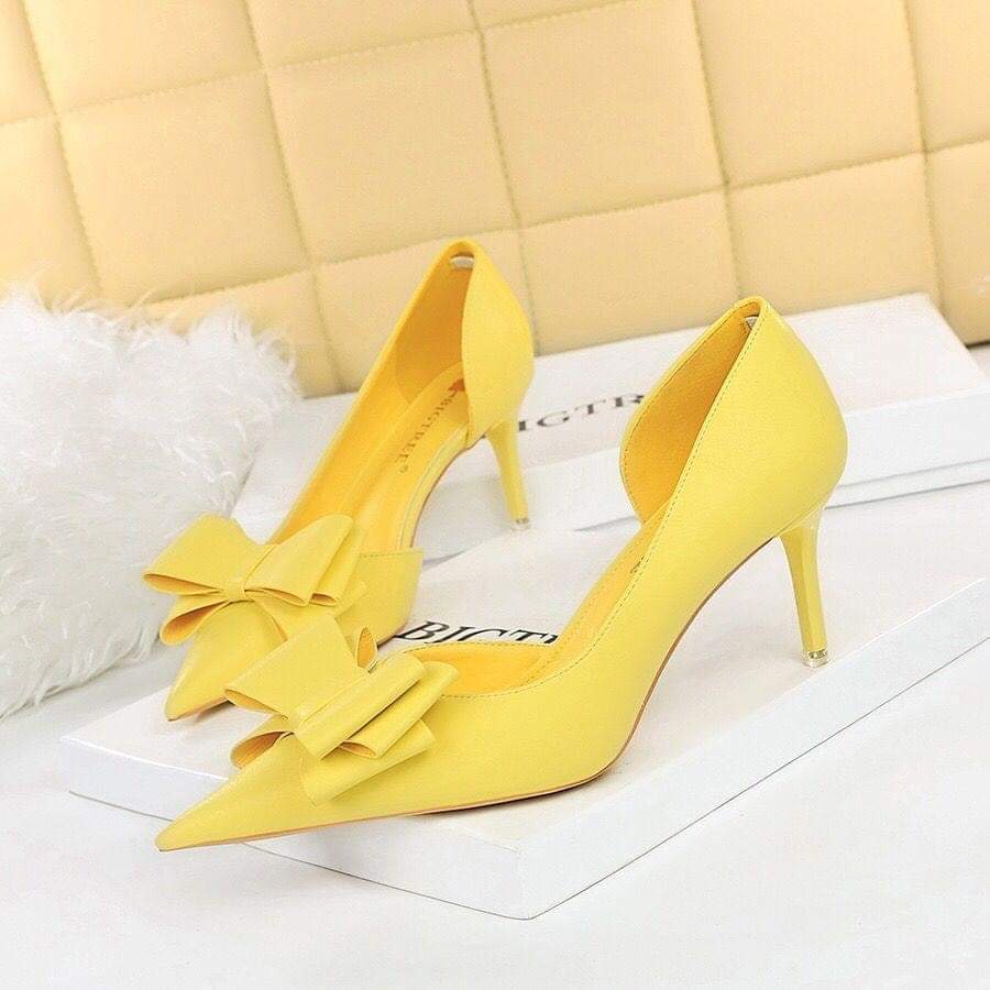 Women classy simple heels