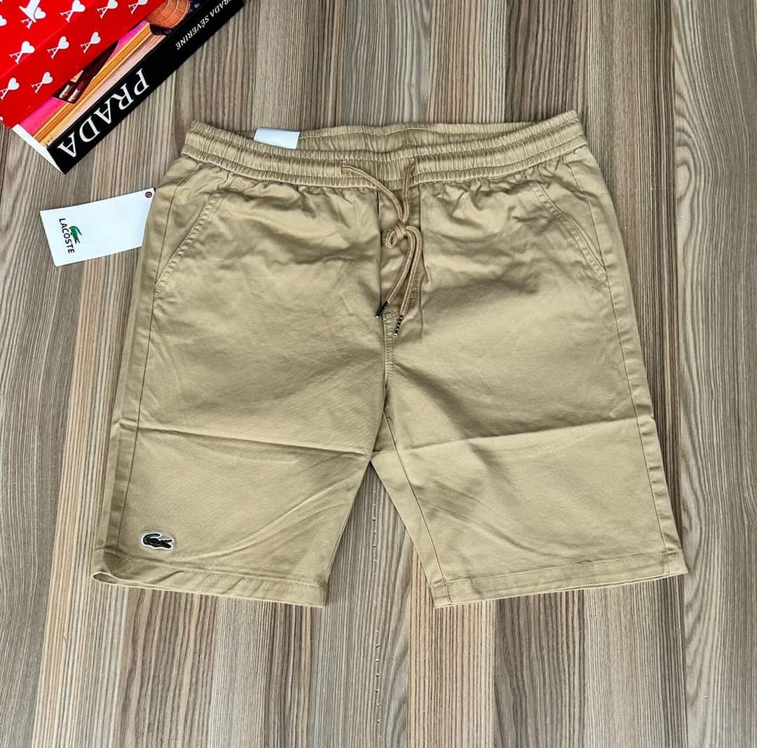 Kaki shorts