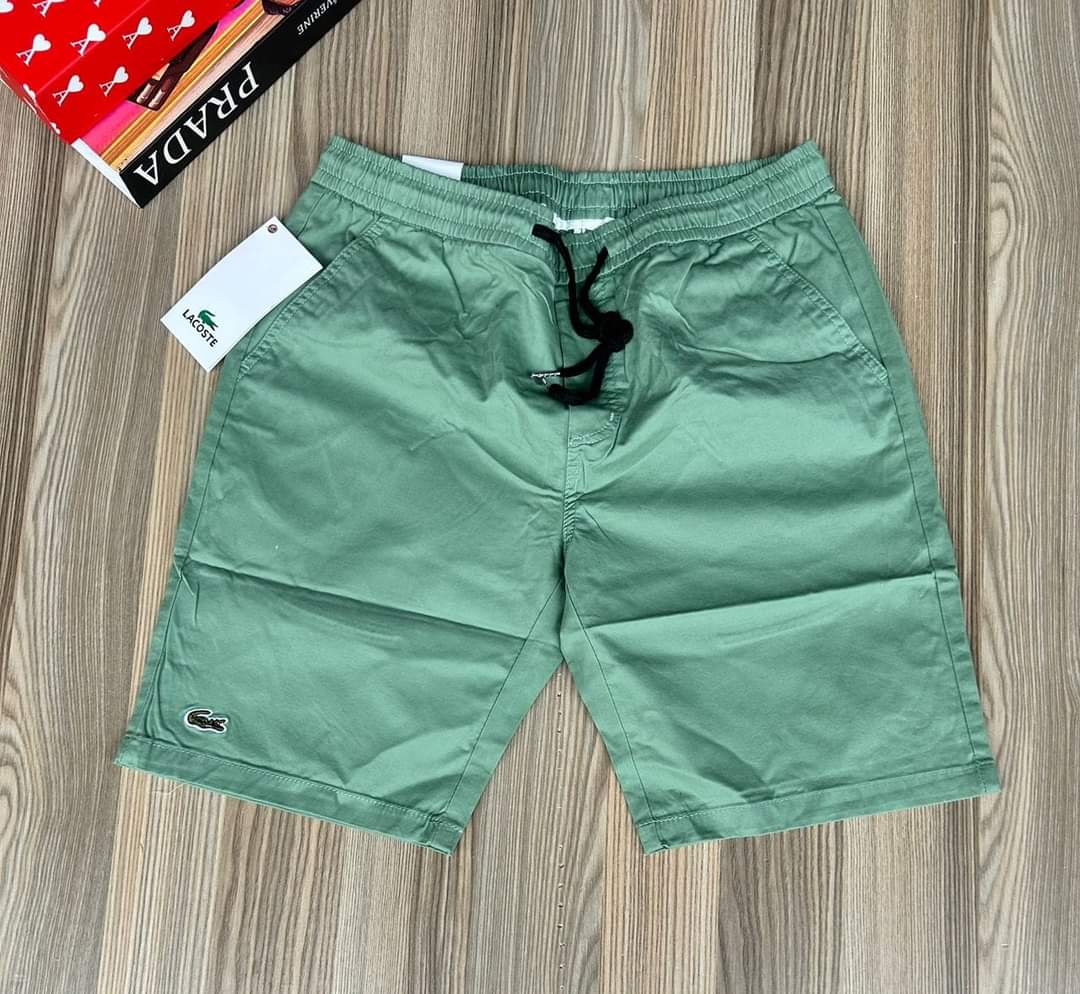 Kaki shorts