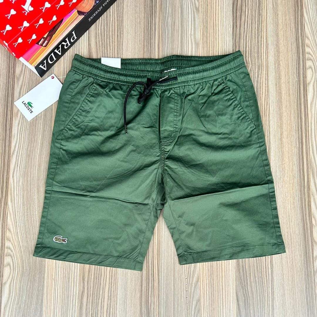 Kaki shorts