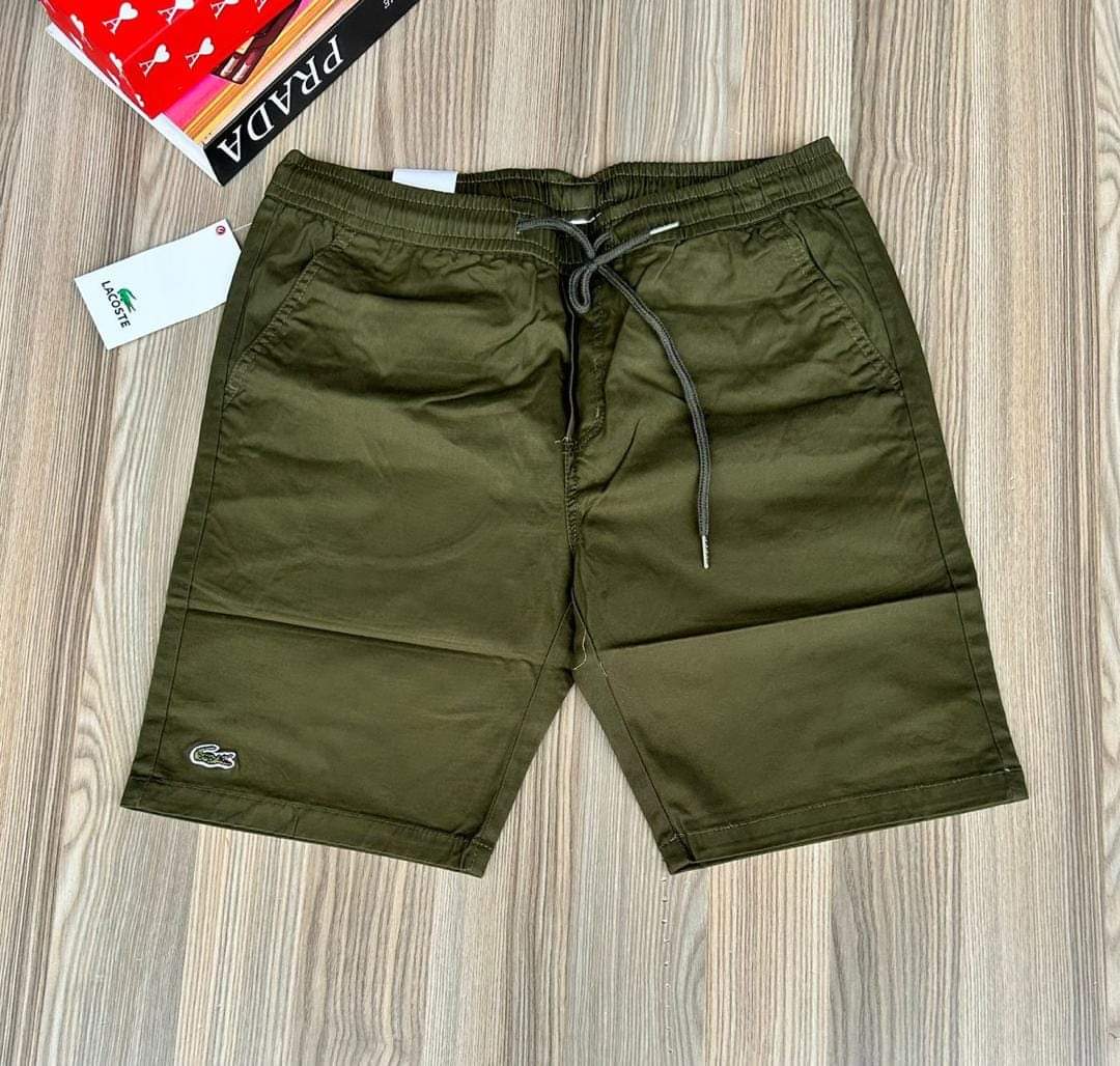 Kaki shorts