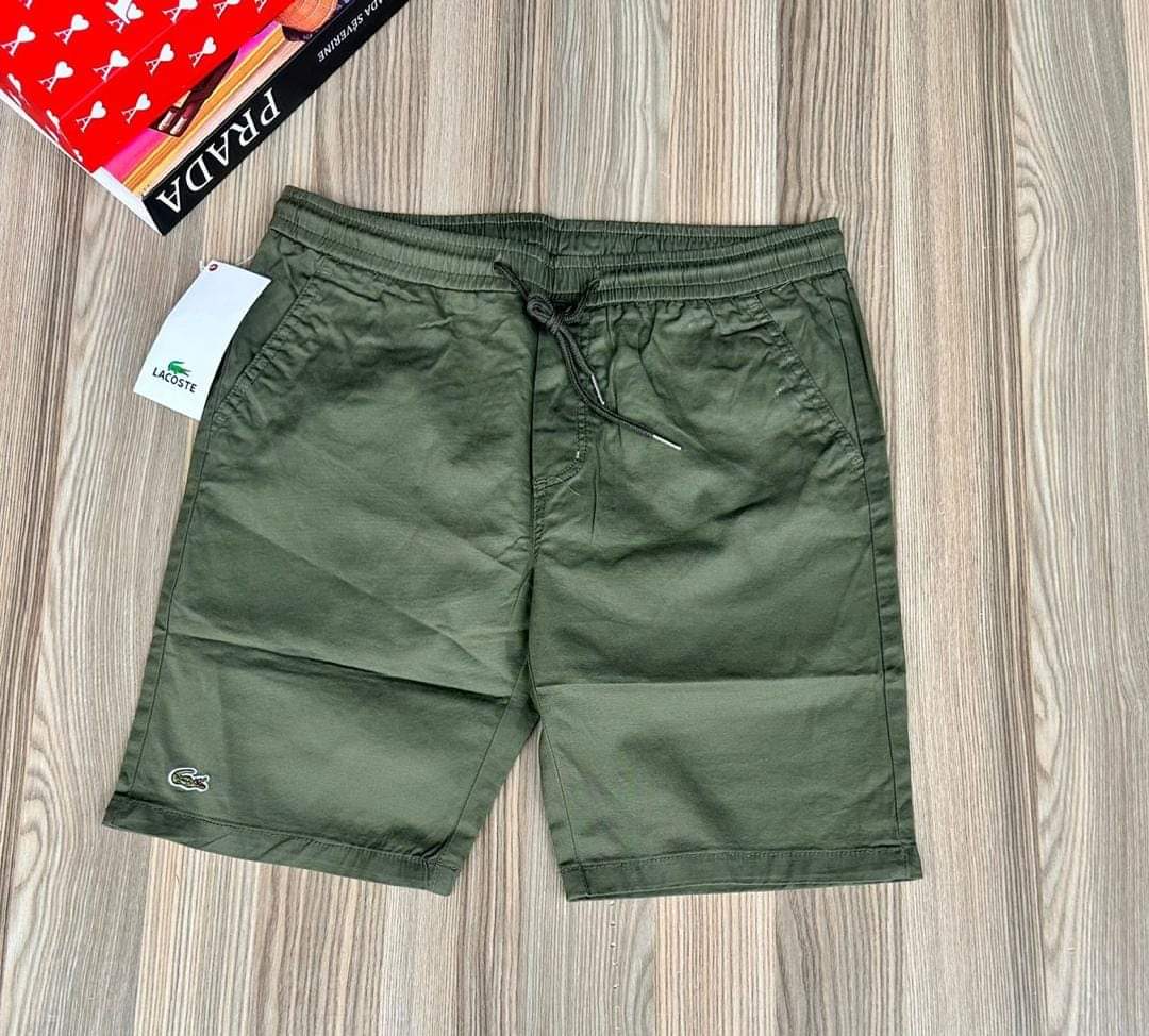 Kaki shorts