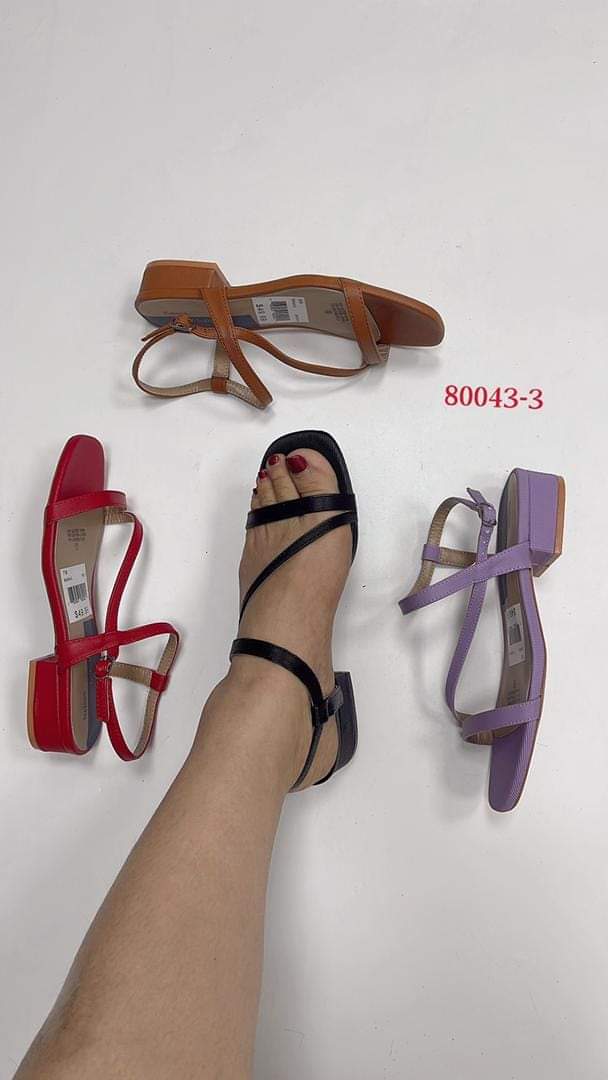 Open simple shoes for women