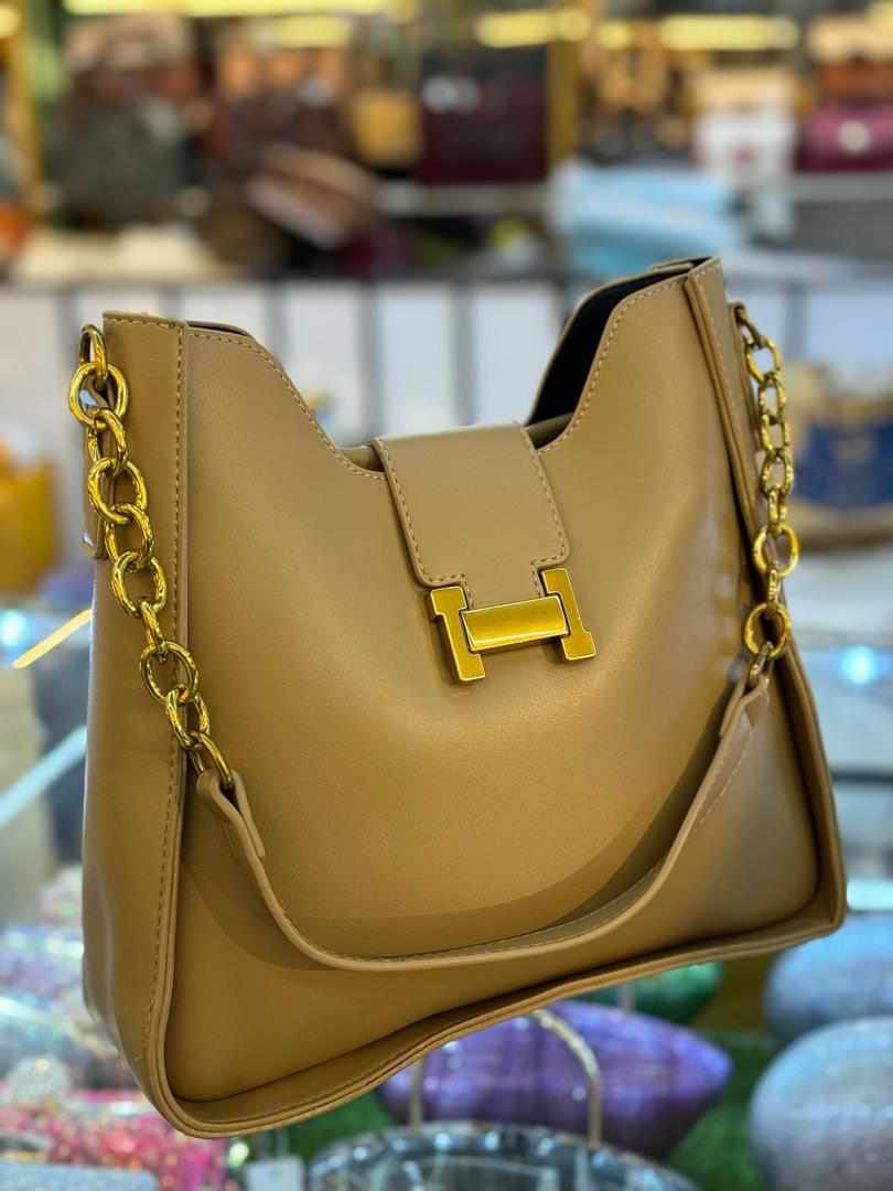 Women handbags 